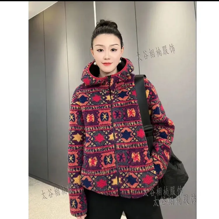 冬款民族风羊羔绒加绒卫衣女连帽加厚保暖花色宽松短外套