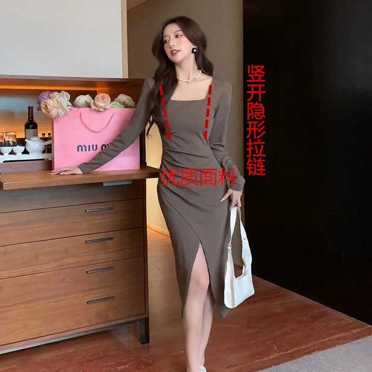 韩版秋季新款气质显瘦方领开叉小众弹力辣妈哺乳中长款连衣裙女潮
