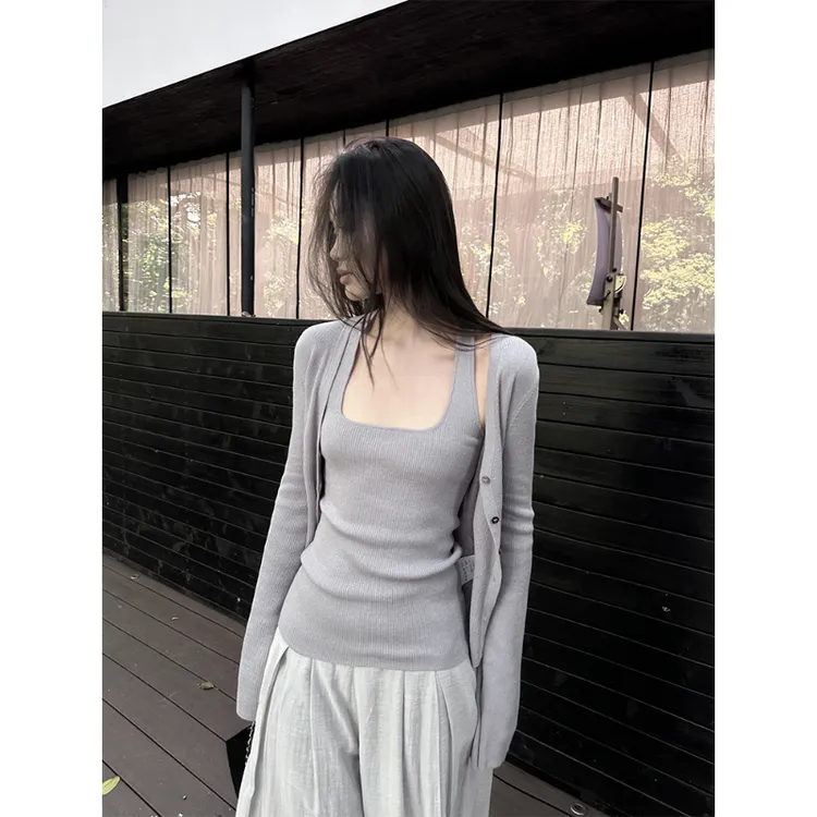 5werkwen 挂脖背心开衫套装 设计感喇叭袖竖坑条上衣21-16