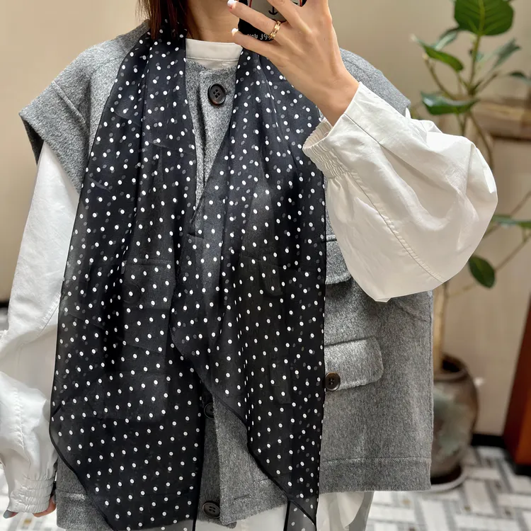 赫本波点 桑蚕丝夏季度假法式复古长斜角巾时尚洋气气质女士丝巾