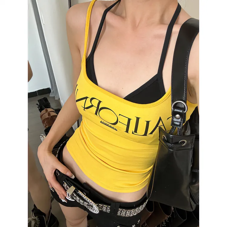 美式黄色背心女两件套夏辣妹短款吊带上衣+黑色性感挂脖内搭套装