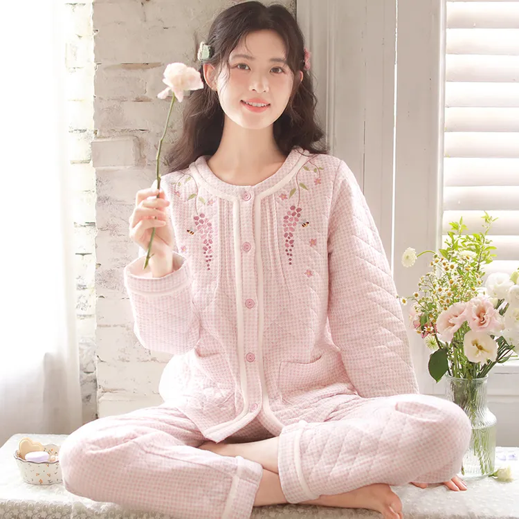 【加厚空气层】『秋实』冬季加厚保暖三层夹棉睡衣女甜美刺绣长袖长裤家居服LZ2753