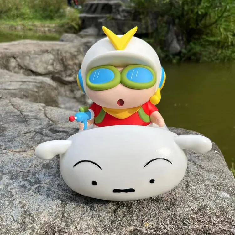 蜡笔小新小白战车潮玩手办公仔玩偶创意卡通超大号摆件车载礼物女