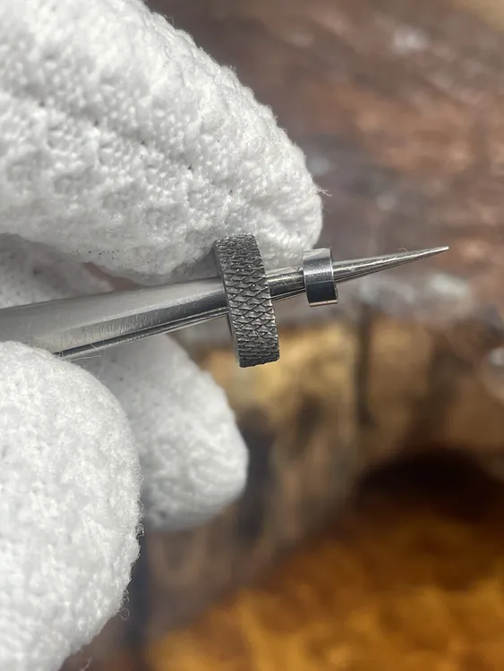 打火机火轮菱纹砂轮菱形光面燧火轮轴承火轮配件送铆钉ZP经典设计