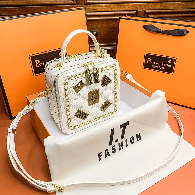 小箱子包包2025新款时尚柳钉绣线气质百搭手提单肩斜挎包生日礼物