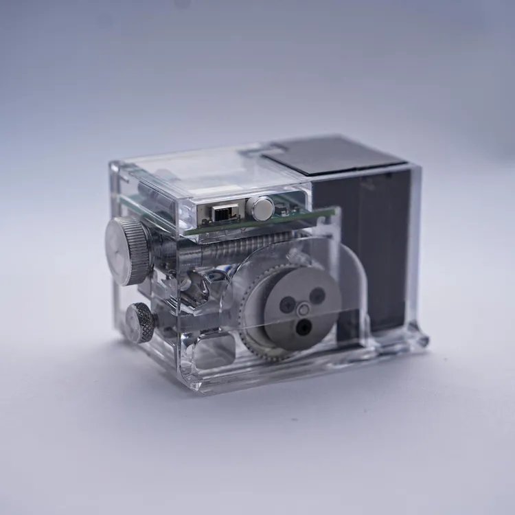 {东拓裁剪设备}新型服装手工裁剪面料切割设备智能好用