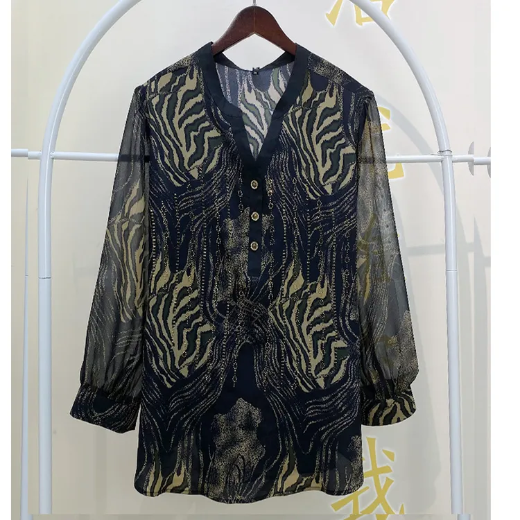 5458A大码女装春秋新款小衫胖妈妈洋气烫钻遮肚显瘦衬衫上衣