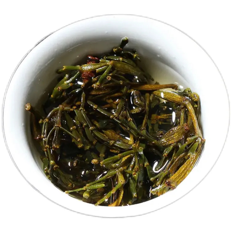 云南古树寄生螃蟹脚茶普洱茶古茶树生态茶味柔滑