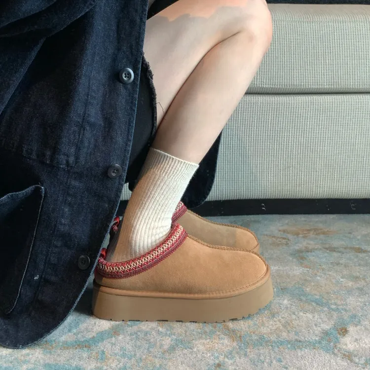 秋冬保暖gigi同款厚底雪地靴拖鞋民族风毛毛拖鞋女真皮外穿靴子