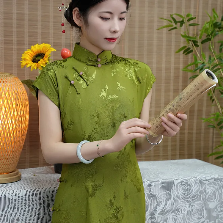 玲珑缎旗袍青卿中国风旗袍气质绿色显瘦复古长款全开襟绿色提花