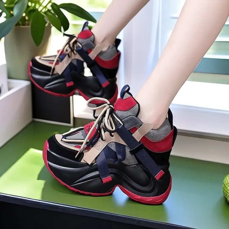 内增高女鞋2025春秋新款网红超轻厚底韩版百搭小码34运动老爹鞋女