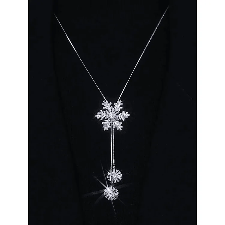 钛钢项链 轻奢旋转雪花毛衣链女2024新款潮气质高级感秋冬饰品女