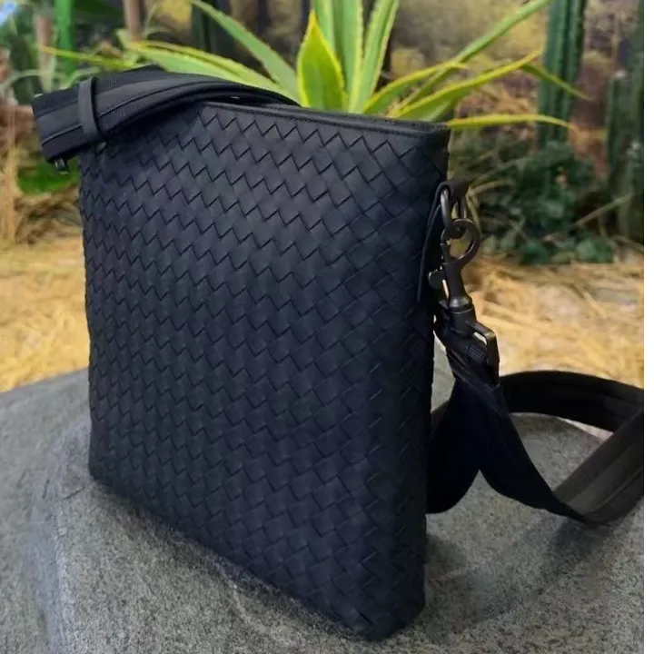 头层蜡感小牛皮手工编织单肩包斜挎包信封包时尚经典长27高27厚5