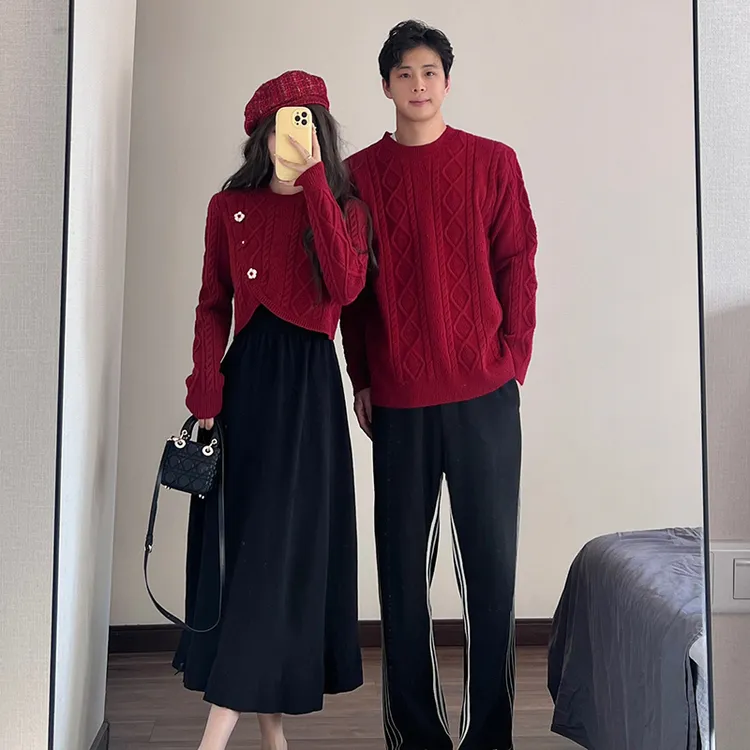 复古温柔别致红色短款长袖毛衣女秋冬宽松外搭超好看高级感针织衫