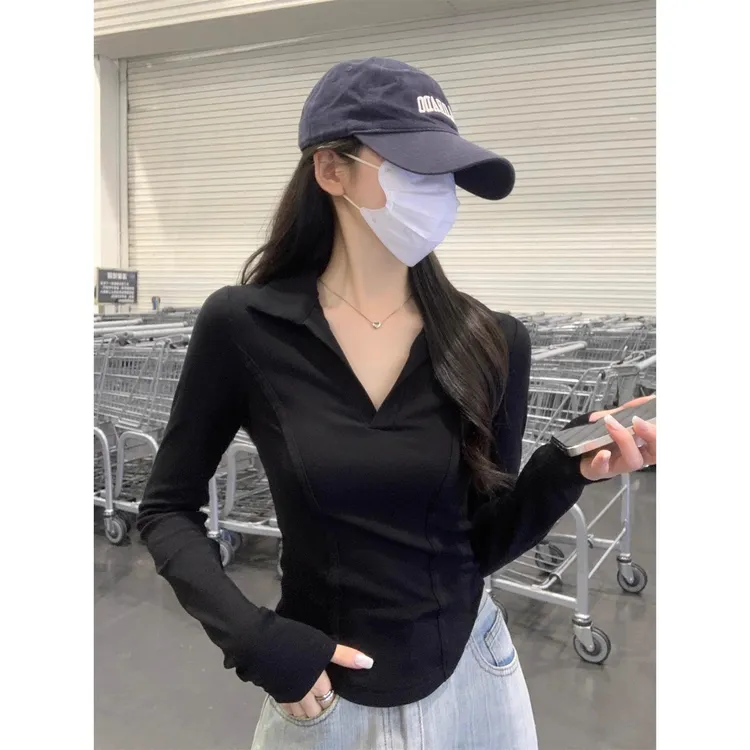 美式辣妹V领黑色正肩长袖t恤女秋季2024新款修身收腰紧身纯欲上衣
