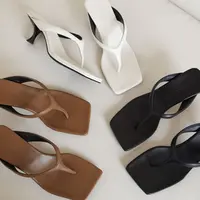 理想矿石原创夏季极简舒适羊皮猫跟方头夹趾细高跟鞋人字拖鞋