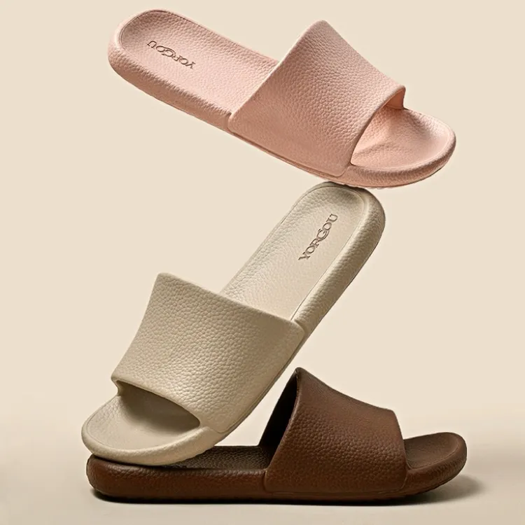 网红爆款夏天凉浴室居家防滑网红爆款女春家居踩屎感外穿平底男拖