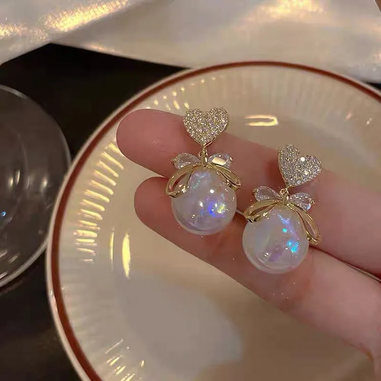 铜合金耳饰 轻奢人鱼姬珠珠耳环小众设计感爱心耳饰A46