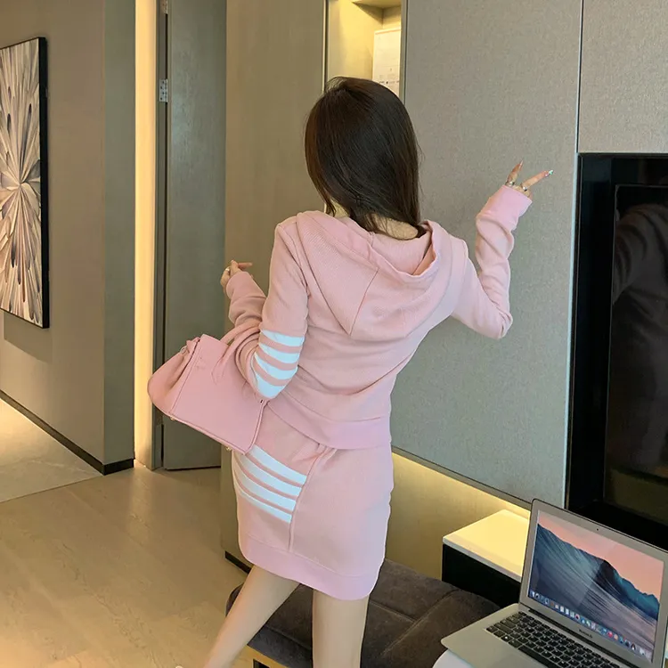 拜托学姐 绵绵华夫格多色撞色休闲修身开衫半身裙套装