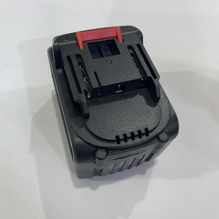 牧，田15节大号电池，插角适合的都可以用日本进口持久耐用电钻