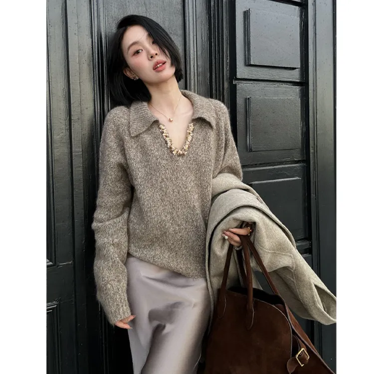 法式轻奢风毛衣女2025秋冬新款休闲慵懒风显瘦V领韩版短款针织衫
