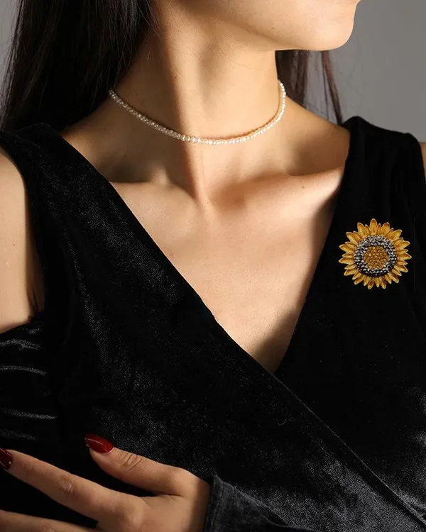 梵高向日葵翠胸针轻奢高级感胸花中古太阳花配饰创意礼品套组