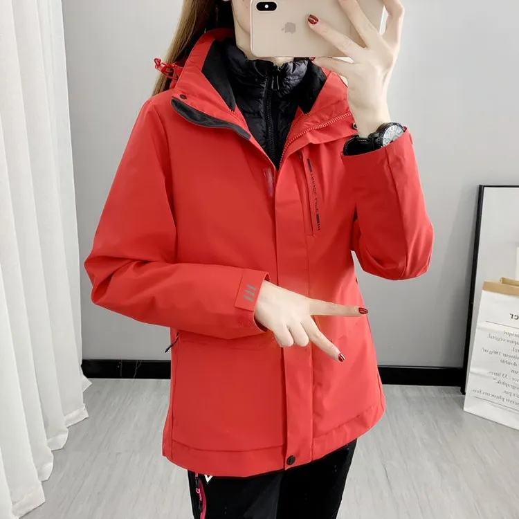 羽绒服冲锋衣女加绒加厚登山服防水透气秋冬季户外可拆卸两件套