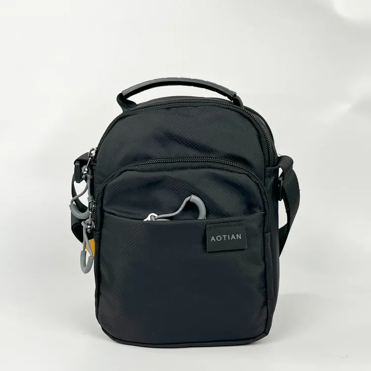 2024小包包夏季动时尚休闲百搭防水潮流男士休闲户外轻便斜挎包包