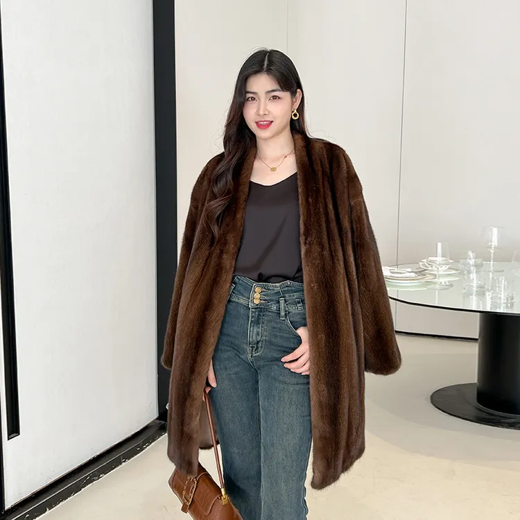 【伊兰佳人】2024进口全抽丹麦天鹅绒紫金短二母貂V领水貂气质外套