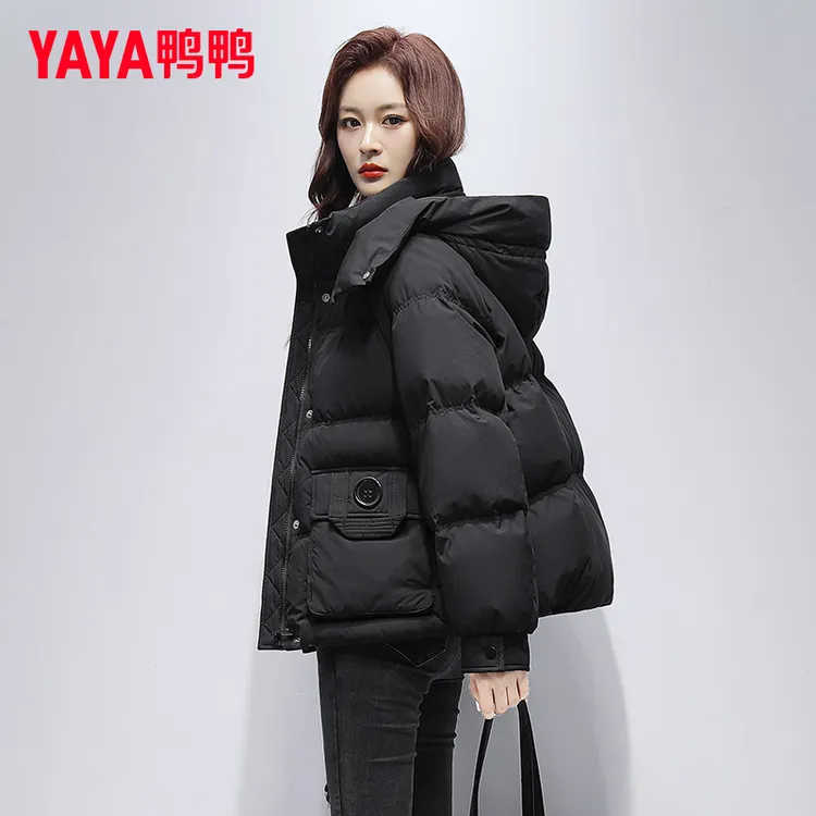 YAYA/鸭鸭短款羽绒服女2025新款冬季时尚连帽小个子保暖黑色外套