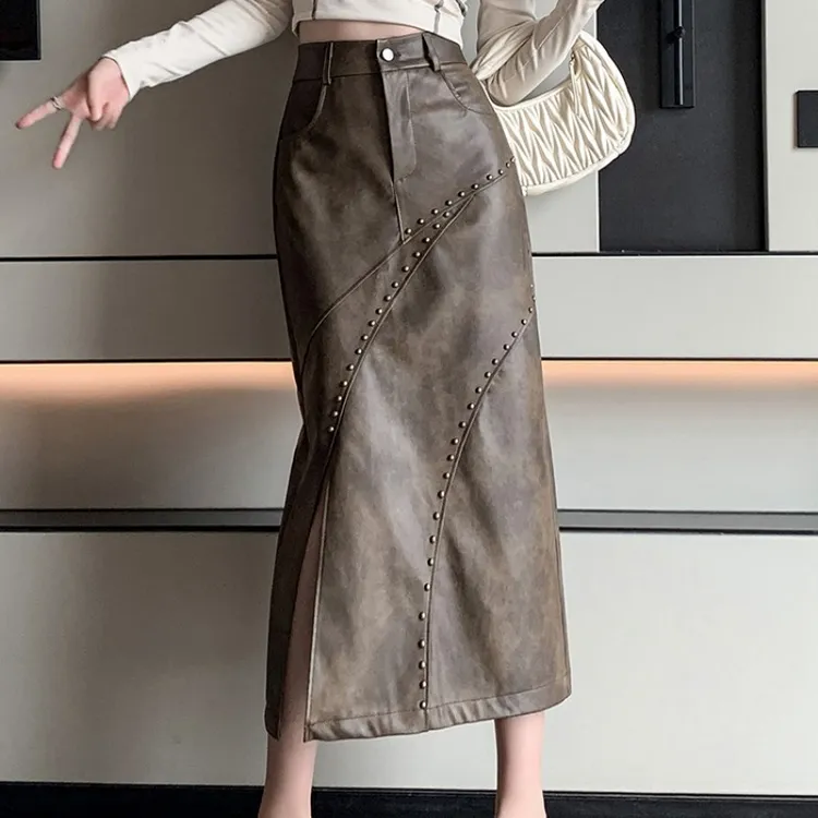2025秋冬高腰显瘦中长裙重工铆钉钉珠不规则PU皮前开叉包臀a字裙