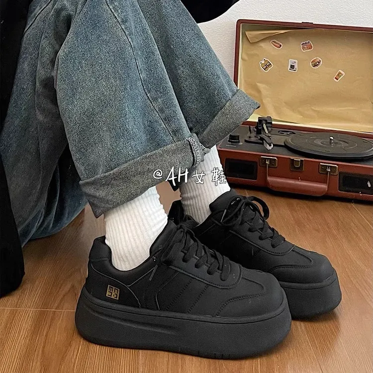 2024春季新款多巴胺黑色厚底板鞋女美式休闲运动小白鞋百搭面包鞋