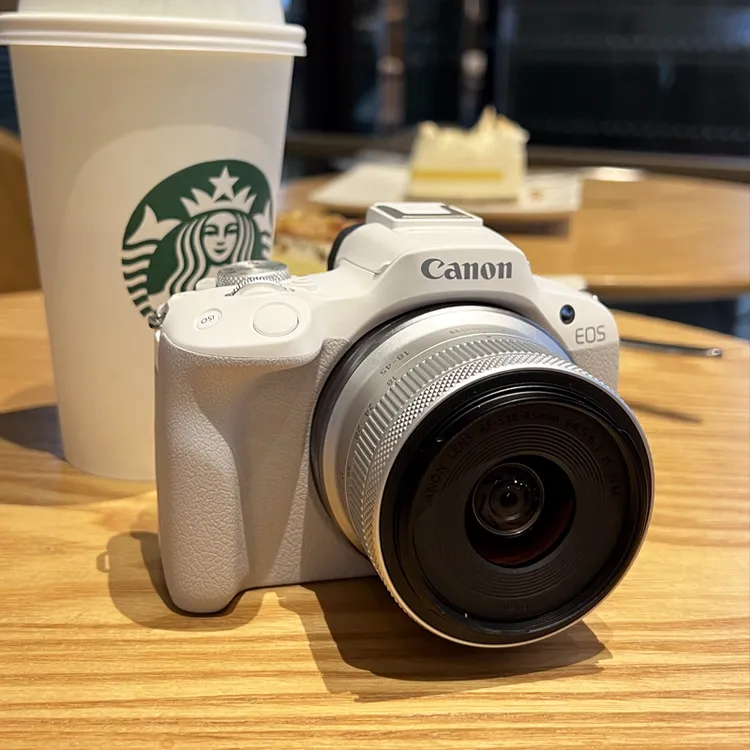 未拆封 Canon/佳能 R50 入门级学生高清数码旅游VLGO直播微单相机商品图