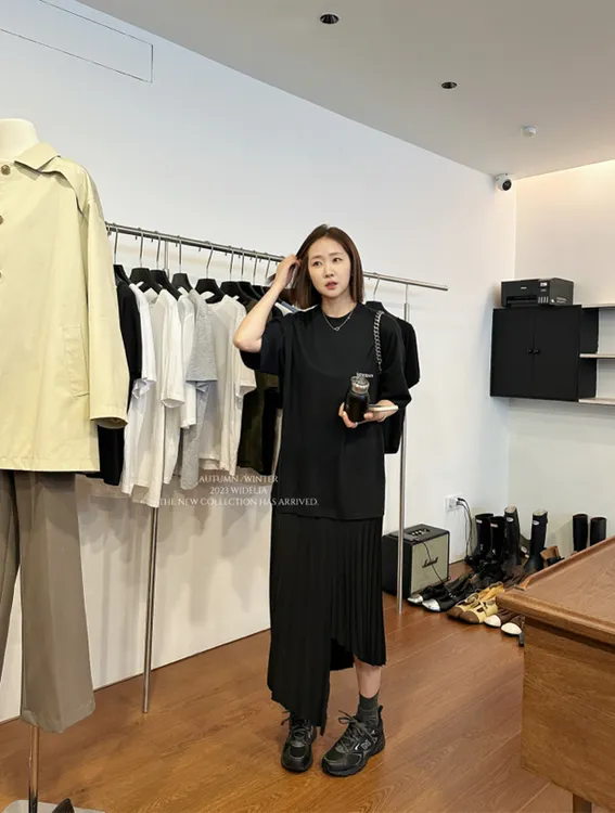 widelia秋季百搭宽松潮牌短袖t恤拼接不规则中长款黑色裙子女9032