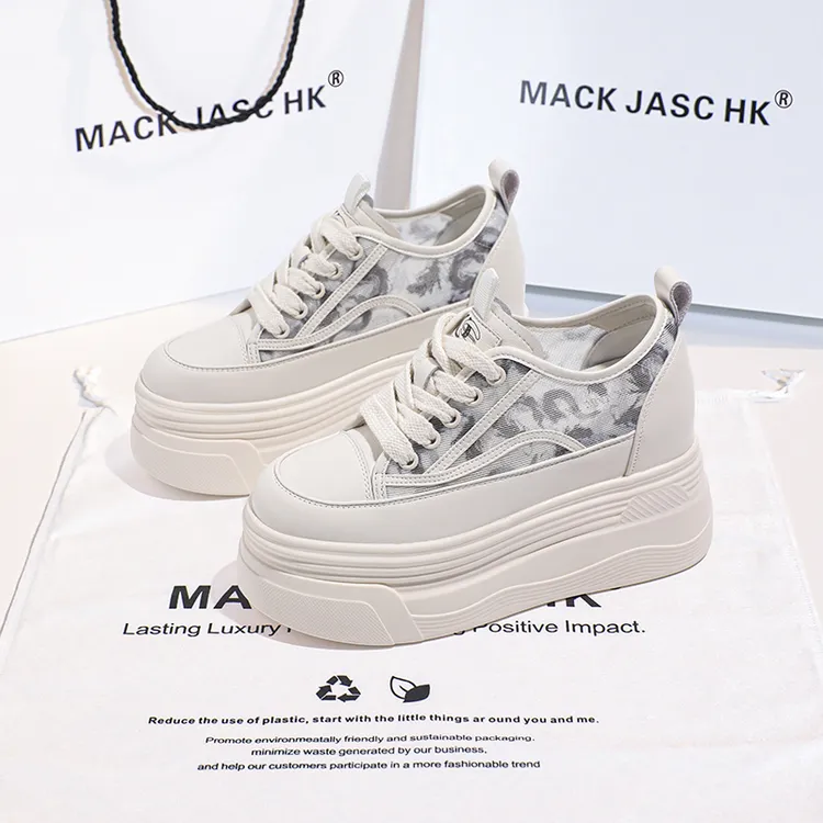 香港MACKJASCHK2024夏季新款网面透气厚底内小个子内增高小白鞋女