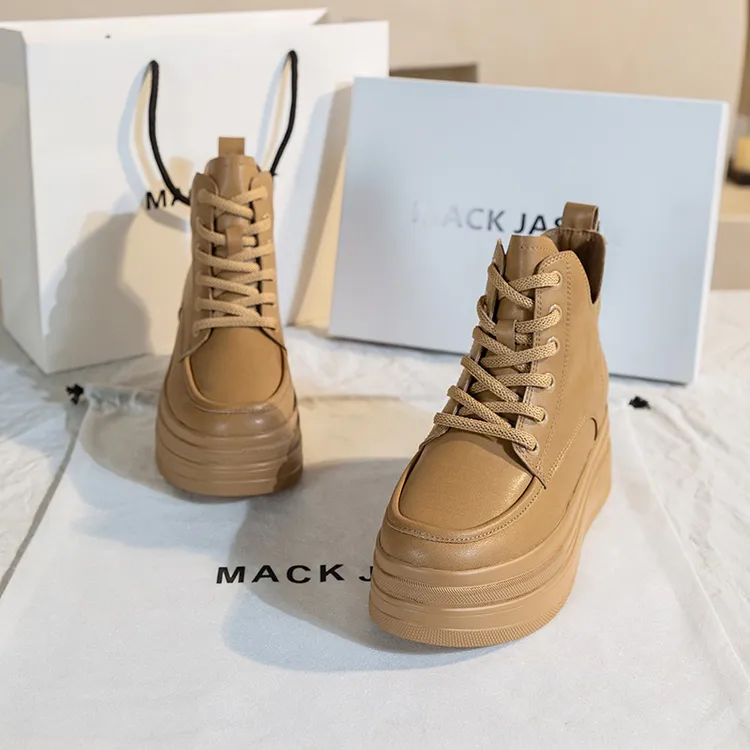 香港MACKJASCHK真皮加绒短靴秋冬新款厚底10CM高帮鞋子内增高女鞋