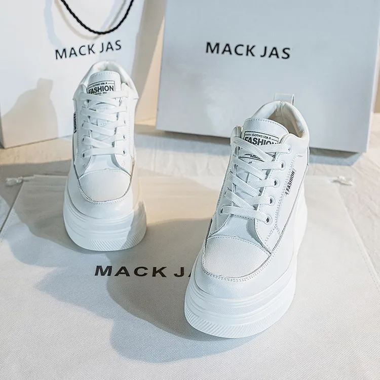 香港MACKJASCHK2024春夏新款百搭松糕运动厚底内增高10CM小白鞋女
