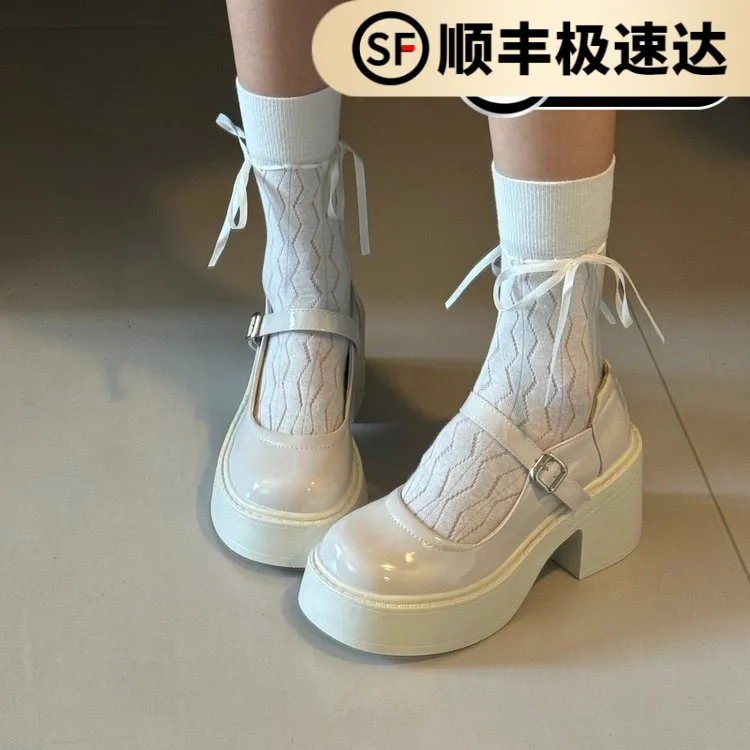 白色厚底小皮鞋女2024秋冬新款法式复古增高玛丽珍鞋矮子乐百搭鞋