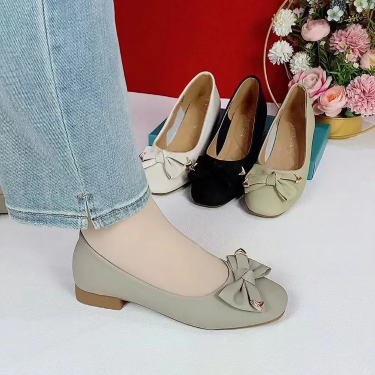 精致时尚休闲浅口单鞋春秋新款软底尖头平底鞋百搭防滑牛筋底