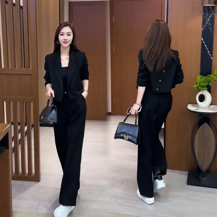 洋气小西装套装女2025秋新款时尚减龄气质职业西服直筒裤两件套