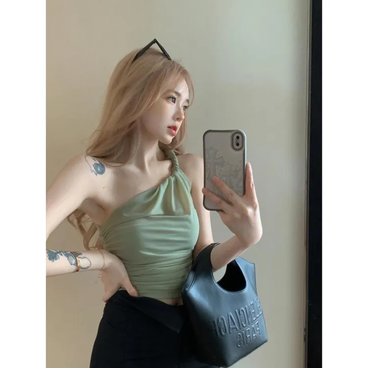 甜辣妹小众打纽斜肩网纱显瘦吊带背心女薄款内搭外穿修身短款上衣