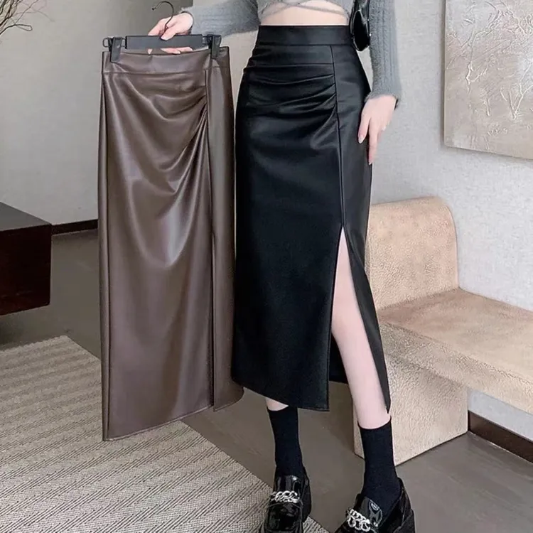 侧开叉PU裙春秋新款长裙设计感包臀裙时尚半身裙子高腰显瘦中长款