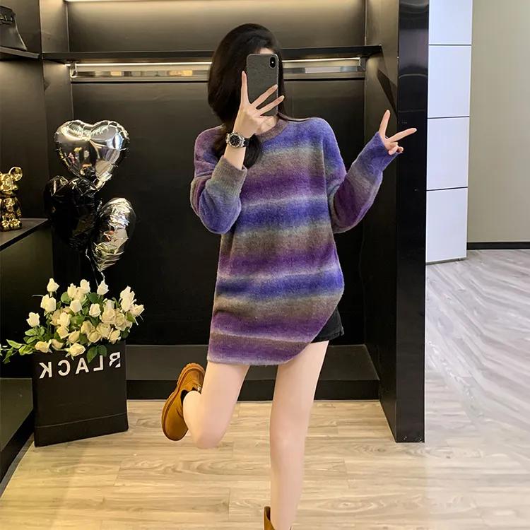 渐变色毛衣女款衣服针织打底衫女内搭时尚宽松条纹秋冬大码套头