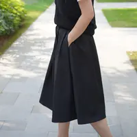 厚款倒三角黑色百褶半身裙302106