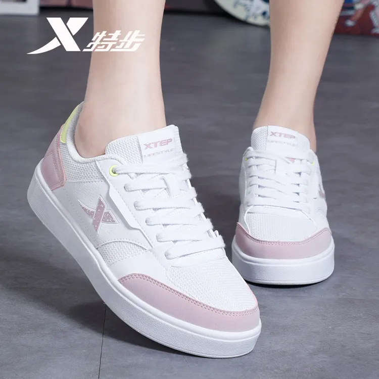 特步女鞋2025新款秋季板鞋轻便小白鞋网面休闲鞋官方正品运动鞋女