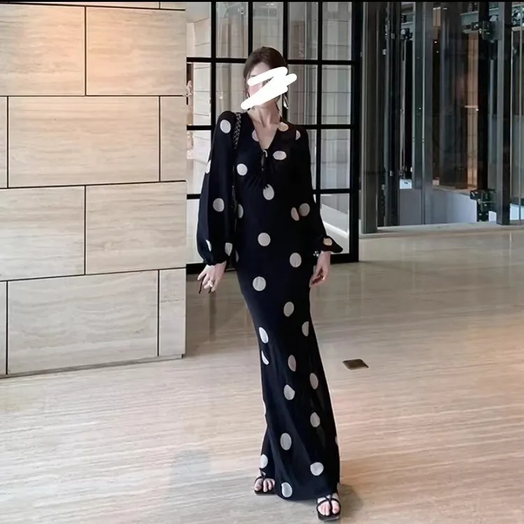 夏季法式V领高级感波点绑带收腰新款显瘦连衣裙女长袖气质长裙