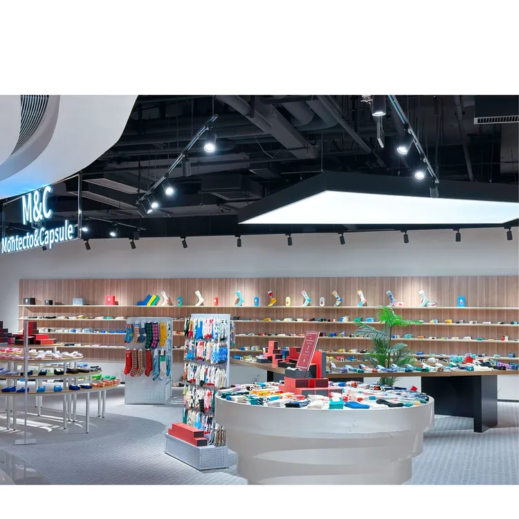 M&C新年福利秋冬潮袜男女同款随机发货