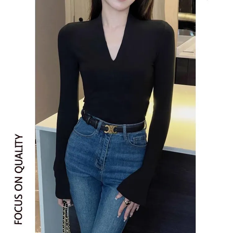 V领辣妹修身长袖t恤女秋冬2025新款黑色打底衫纯欲内搭显瘦上衣潮