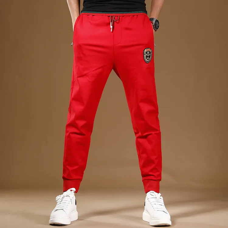 潮牌新款爆款男士休闲裤男秋季红色裤子男时尚束脚束脚休闲裤男款