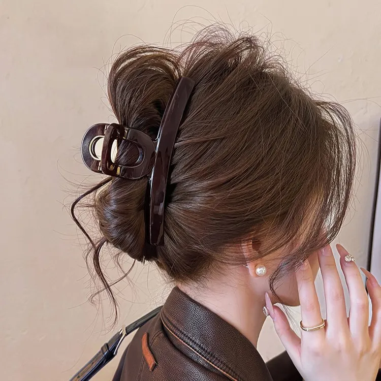 高级感巧克力棕一字抓夹大号鲨鱼夹发夹女后脑勺2025新款夹子发饰